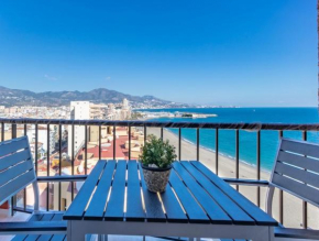 Fuengirola. Bonito apartamento en Paseo Marítimo. Espectaculares vistas al mar. Primera línea